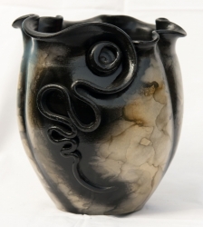 Skladem v různých barvách (černá)